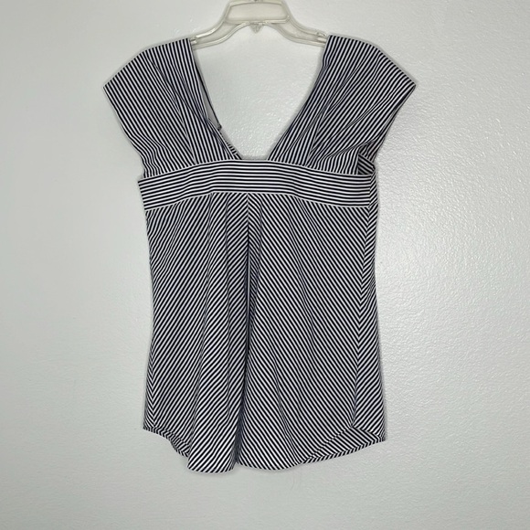 Theory Hartman Cold Shoulder Blue White Striped Cotton Top Size Small - Picture 7 of 8